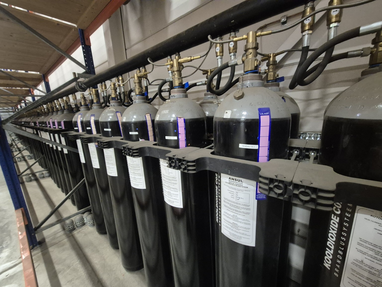 CO₂ fire-suppression system